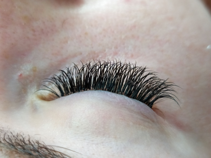 Extensions de Cils Lyon Effet Volumateur 06.10.58.71.29