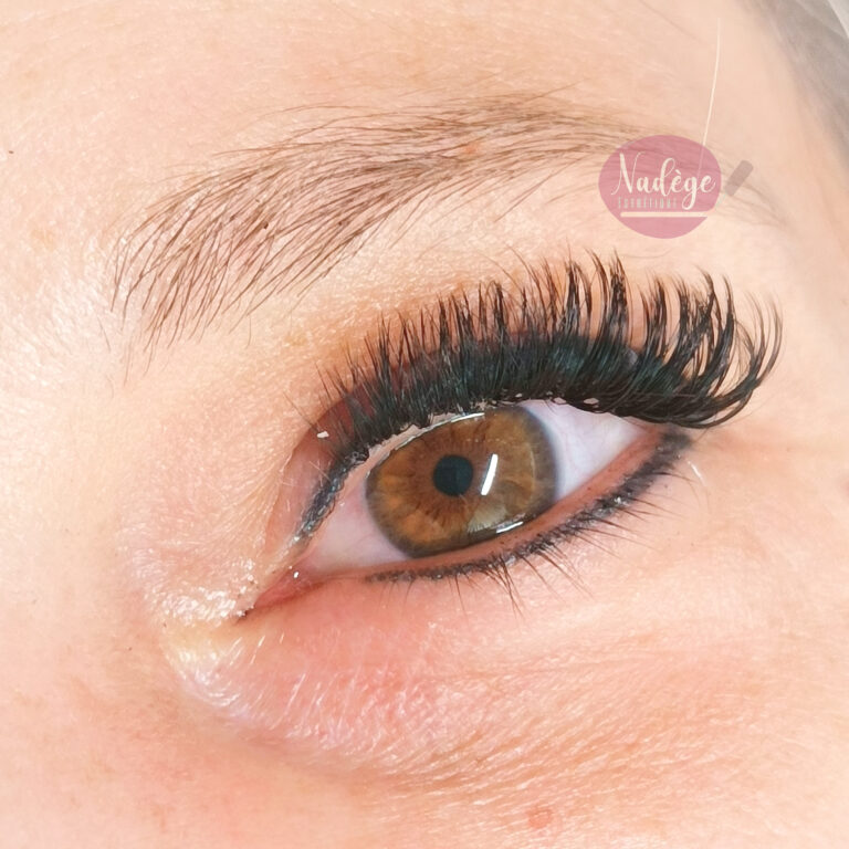 extension-cils-lyon-ecully-volume-russe-cil-a-cil-sourcils-yeux